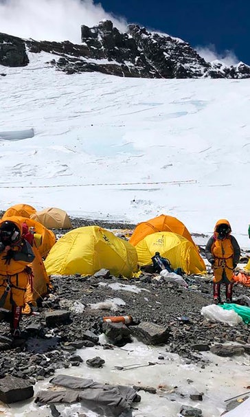 30 tents abandoned by climbers add to trash pile on Everest